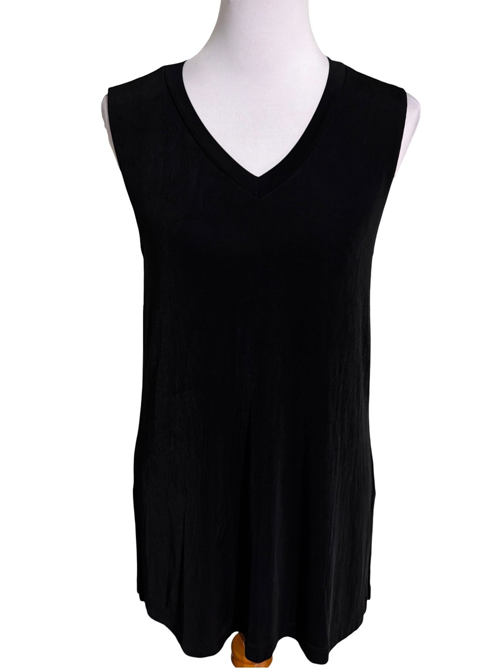 Chico's Black V-Neck Sleeveless Tunic Size 2